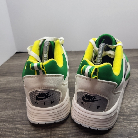 Nike Air Max Solo Oregon Ducks UNIVERSITY Of OREGON Men's Size 10 FZ4837-001 - Picture 5 of 8